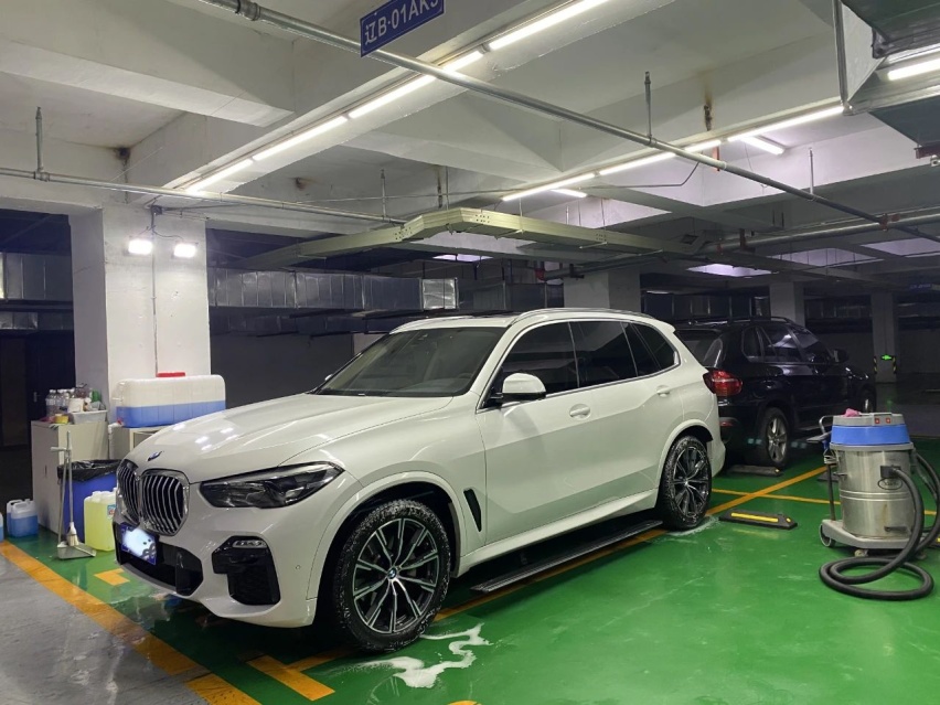 宝马X5一年2万多公里用车心得！动力、空间等各方面表现如何？