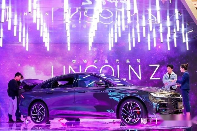全新林肯Z预售25.5万起，标配2.0T+8AT，连BBA都直呼超值