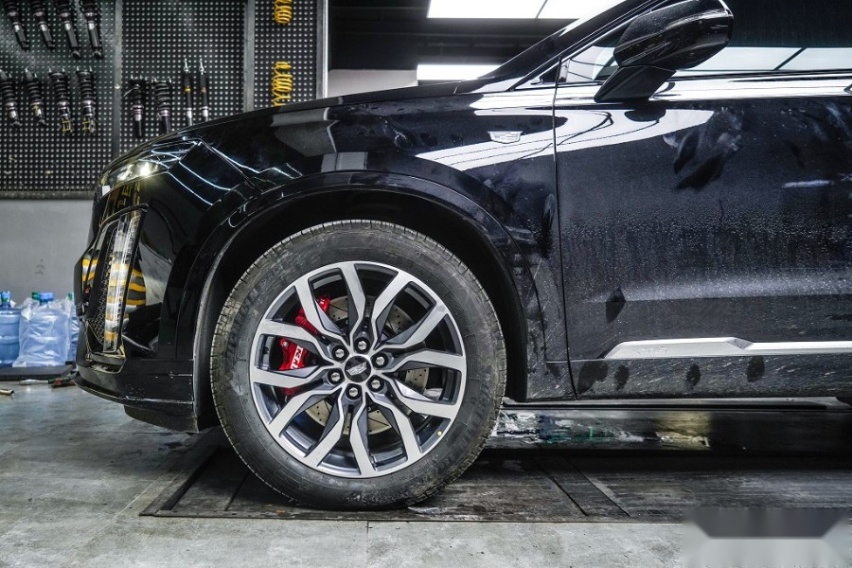 改装案例，凯迪拉克XT6升级TEI Racing前6后S4刹车卡钳套装