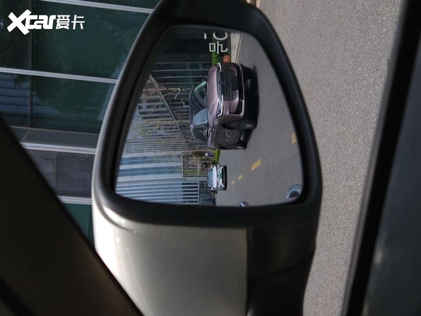 紫色林肯？？？活久见啊！