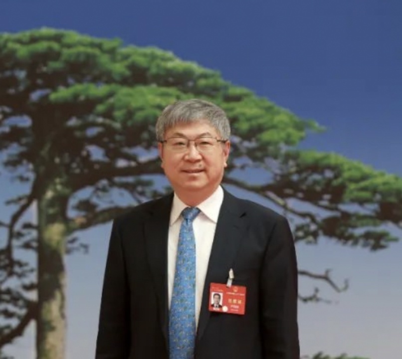 中国汽车出海，N个“该怎么办”