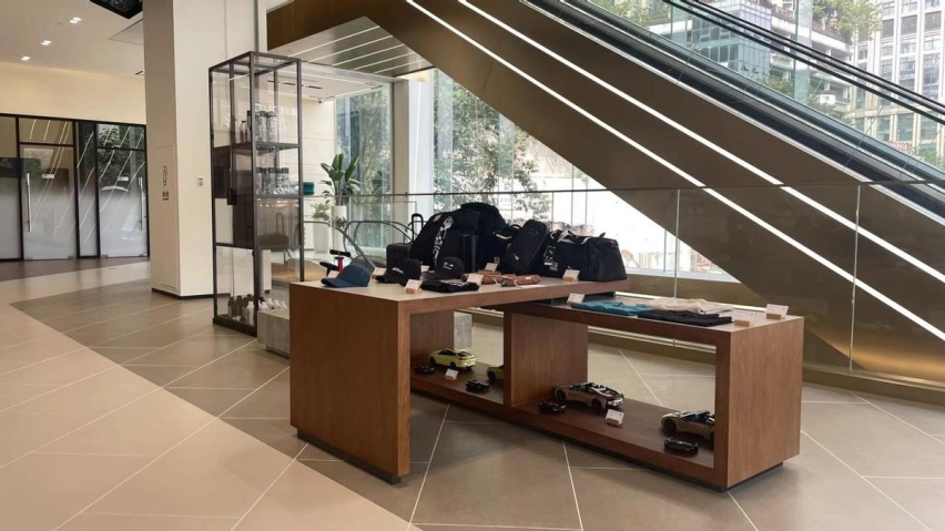 上半年BBA销量宝马夺冠，探店后才懂为何有钱人爱宝马？
