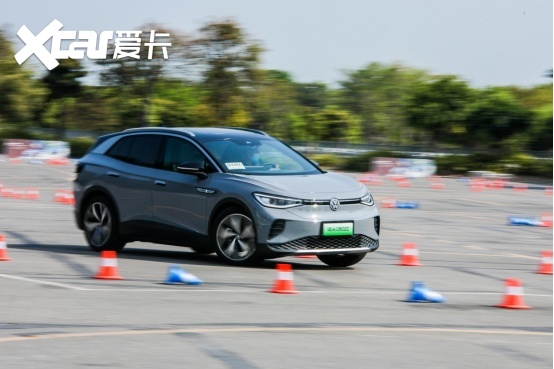 谁更值得买？19万的大众纯电PK特斯拉Model 3！