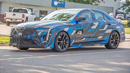 V6/V8+手动挡+后驱 凯迪拉克CT4-V 与CT5-V