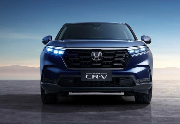 更适合年轻人的选择，对比本田CR-V，红旗HS3是否有优势？