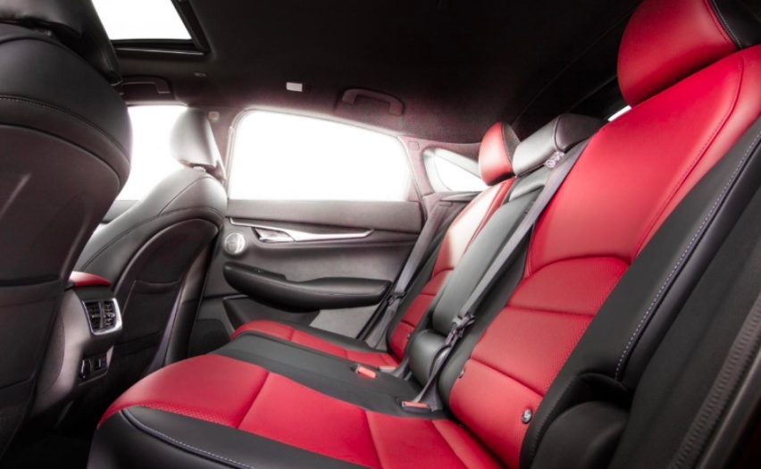 实拍英菲尼迪QX55，2022成都车展上市，2.0T+CVT，月销能破