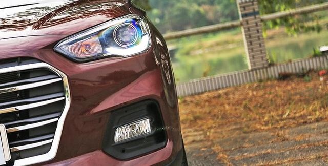 亲民韩系SUV，ix35售价不足11万，空间大配置足
