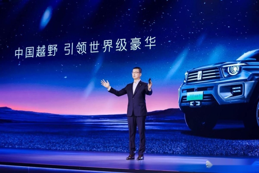 42.8万起，你就能感受中国越野新旗舰坦克700 Hi4-T