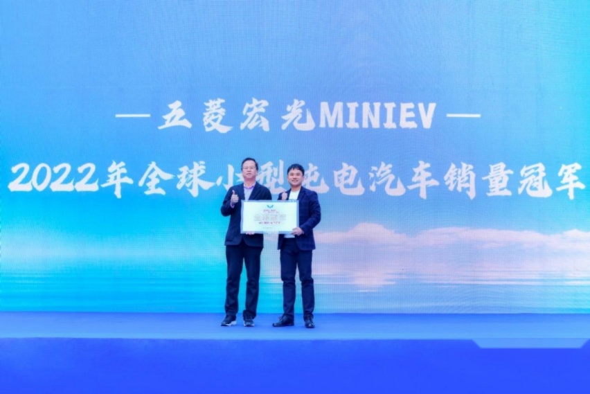 人民代步车出新款，第三代马卡龙上市，宏光MINI EV能否再度爆款？