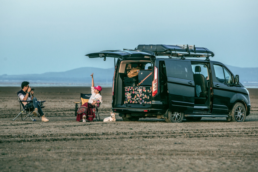 《跟我自驾游》第五季01 VanLife两人一狗，结伴而行