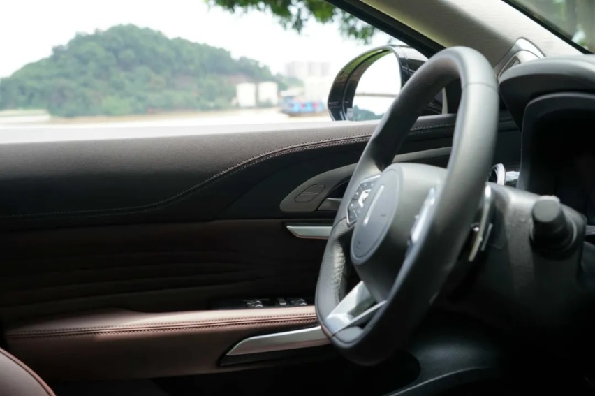 不断满足你挑剔,WEY VV7科技版,售19.28万