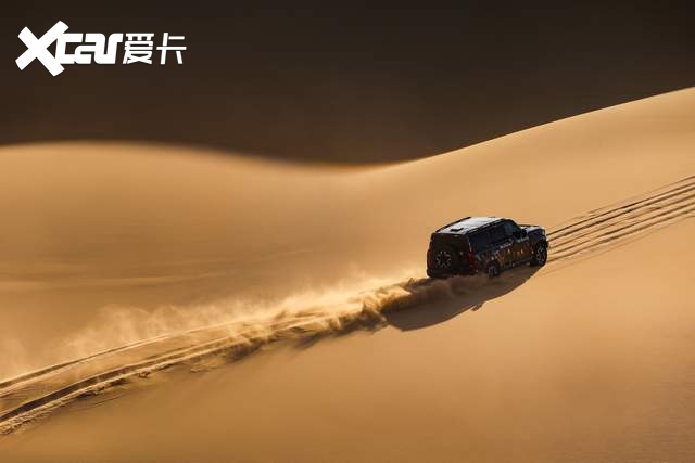 不绕行不反复涮坡,银河战舰 700 极限沙漠测试太震撼