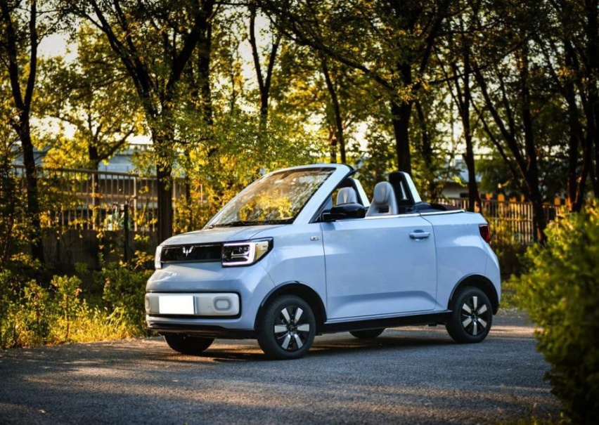 两座车卖这么贵，MINI EV敞篷版有多少人买？