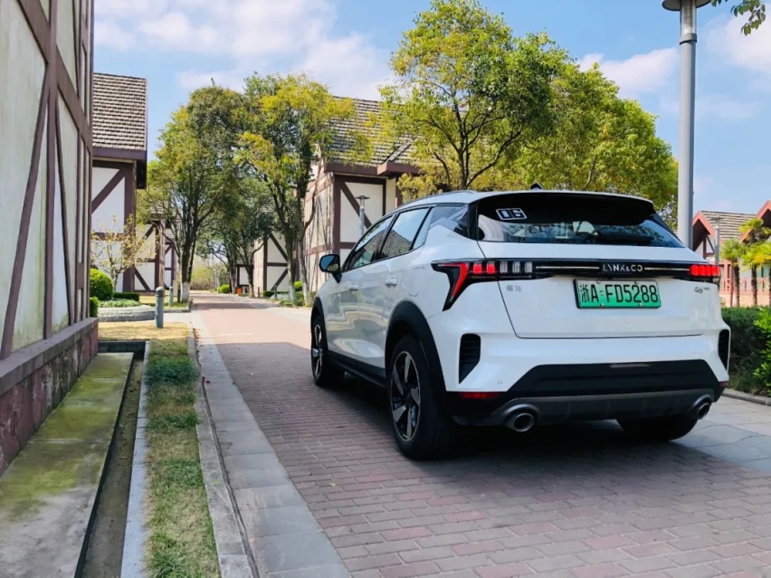 领克06 PHEV,凭什么值得推荐?