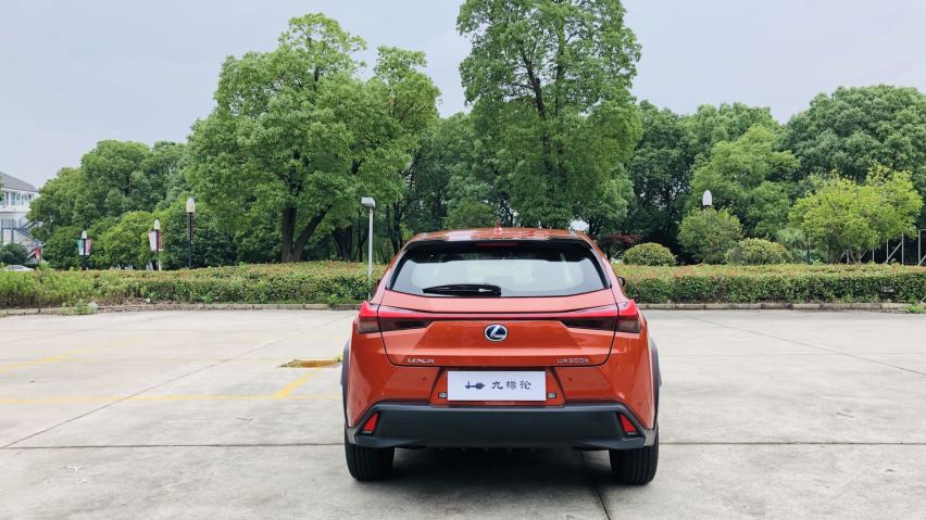 花将近四十万买400公里续航值吗？雷克萨斯UX 300e
