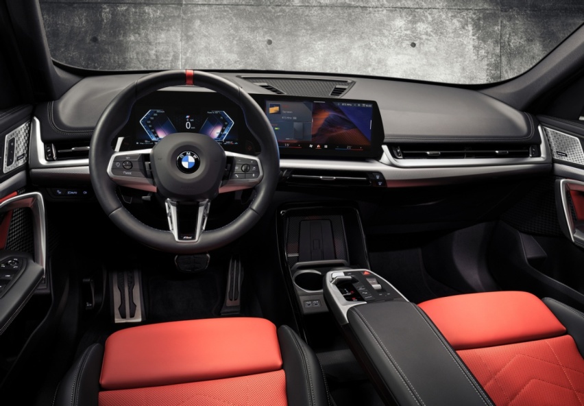 宝马2.0T发动机的最高调校 新款宝马X1 xDrive M35i官图