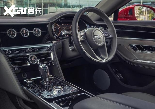 全新宾利飞驰V8车型官图发布 该车已正式下线