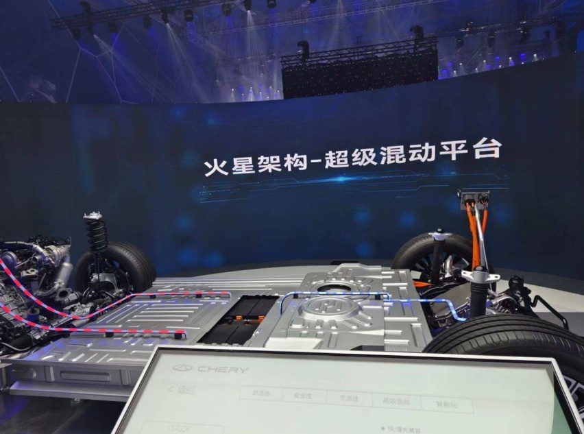 瑞虎9的两场战争：架构瞄准吉利，混动截和比亚迪？
