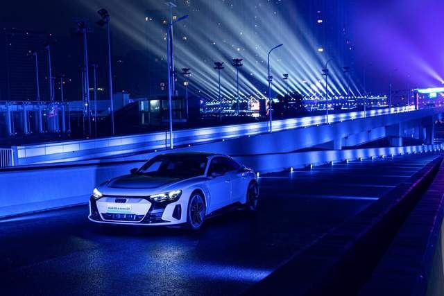 “奥迪首款纯电GT跑车”RS e-tron GT正式预售，预售价148