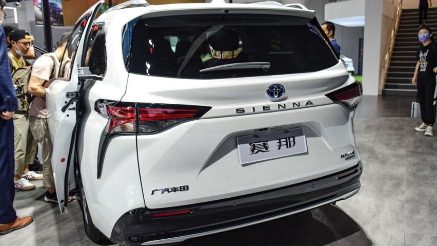 比海外贵10万！预售32万起的丰田赛那 贵在哪儿？