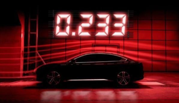 比亚迪汉EV欧洲卖33.86万起，国内得卖多少钱？网友：比亚迪硬气