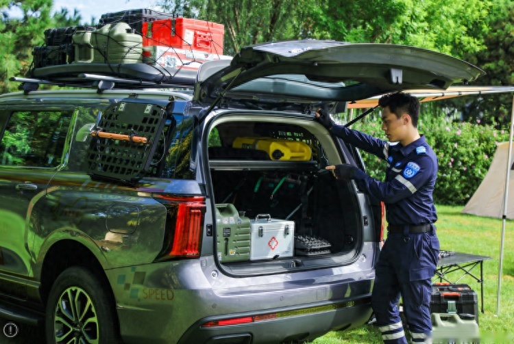 “全能硬汉”热血焕新 全用途硬派SUV新哈弗H5震撼上市