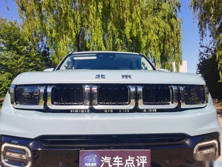 静态体验北京越野BJ60，一款能带全家去翻山越岭的车