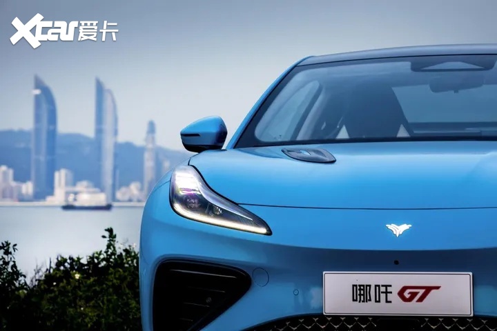 试驾官丨评测哪吒GT，18万不到的“国民跑车”！