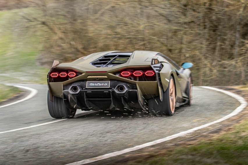 17-lamborghini-sian-2021-uk-firs.jpg