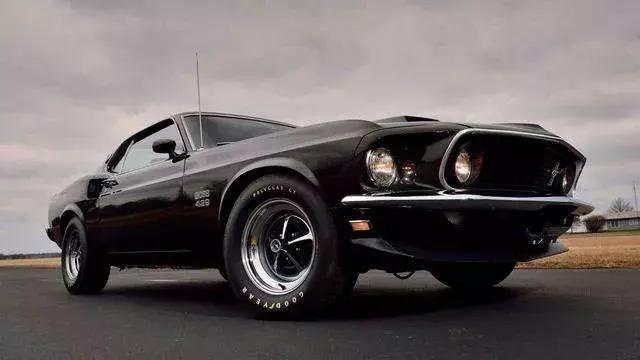 拨乱反正：2019款Mustang 2.3T 依旧很“野马”