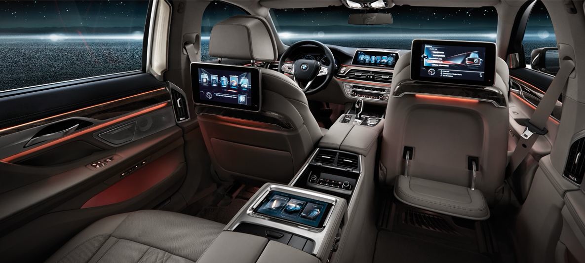 开宝马坐宝马 新BMW 7系开辟现代豪华新境