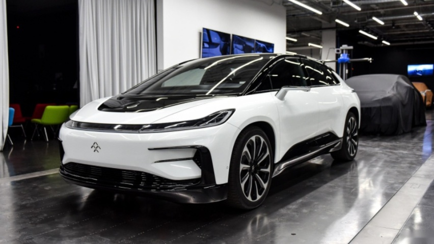 2秒级加速依旧顶级，但超充已不符合需求，FF91能赢新势力吗？