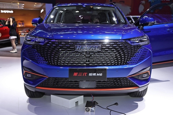 预算10万左右，空间更大配8155的奔腾T90对决哈弗H6，谁更值？