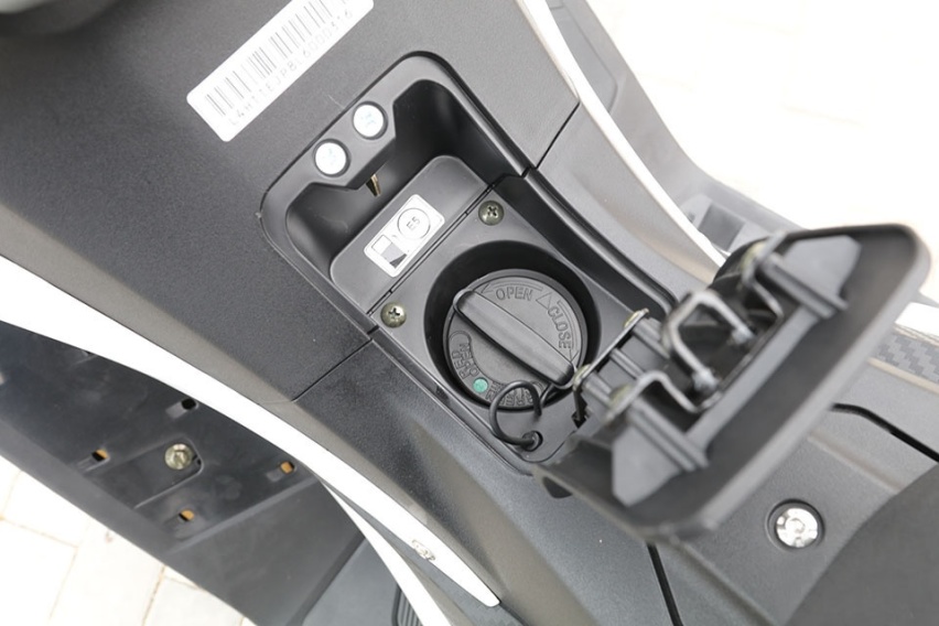 龙嘉VMAX300原型？ 意大利FORMULA 125