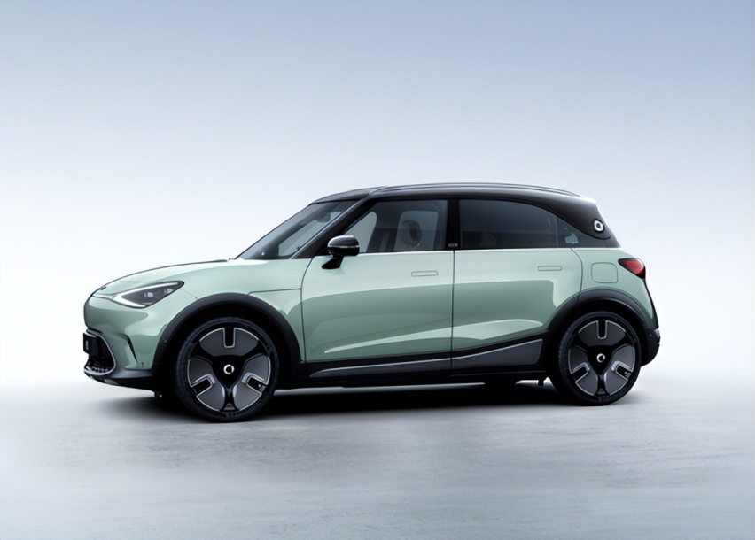 Smart首款纯电车型发布 内饰仿照奔驰E 续航560km