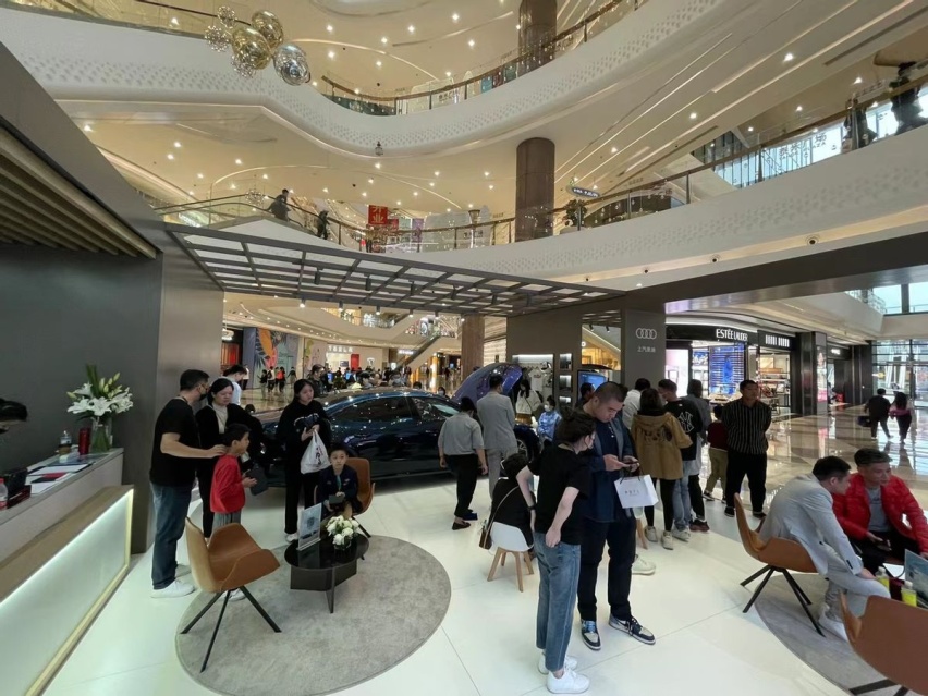 上汽奥迪A7L亮相福州，限量1000辆，是年轻人商务出行的优质之选
