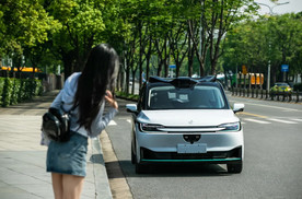 特斯拉Robotaxi试运行，为中国汽车产业敲响警钟