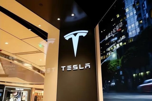 向车主要钱？有明文规定，其他品牌内部消化，特斯拉坚持追讨！