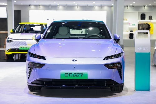 东风奕派闪耀2024华中国际车展，引领智能电动新风尚
