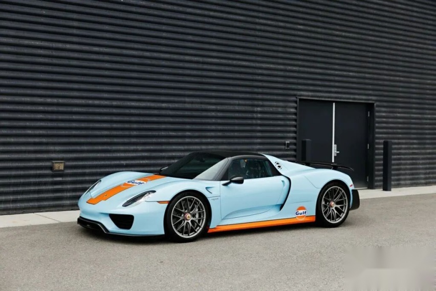 仅有2台的特别定制Gulf版保时捷918 Spyder
