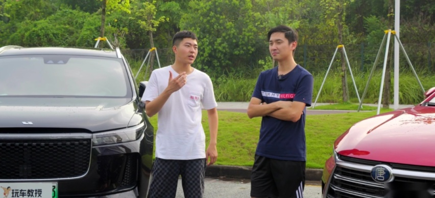 中高端SUV王者对决 这大牌车4秒级破百还能做到超低油耗！