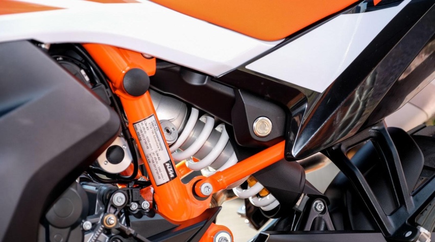 纯正越野，KTM 790 ADV台湾率先上市，售价16.68