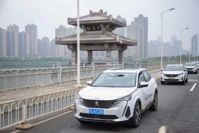 开着全新4008、5008，打卡英雄之城是种什么体验？
