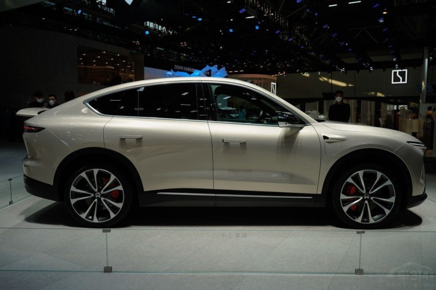 近50万的SUV，蔚来EC7对比凯迪拉克LYRIQ锐歌，究竟选谁？
