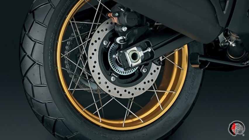 新车|配置升级强化越野能力:2023款铃木V-Strom 1050 D