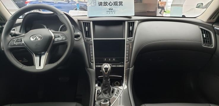 高端服务让我留足于英菲尼迪4S店,但营销手段和车让我放弃