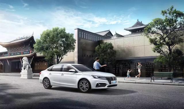 10万元预算,逸动高能版与荣威i6 PLUS谁更适合年轻人?