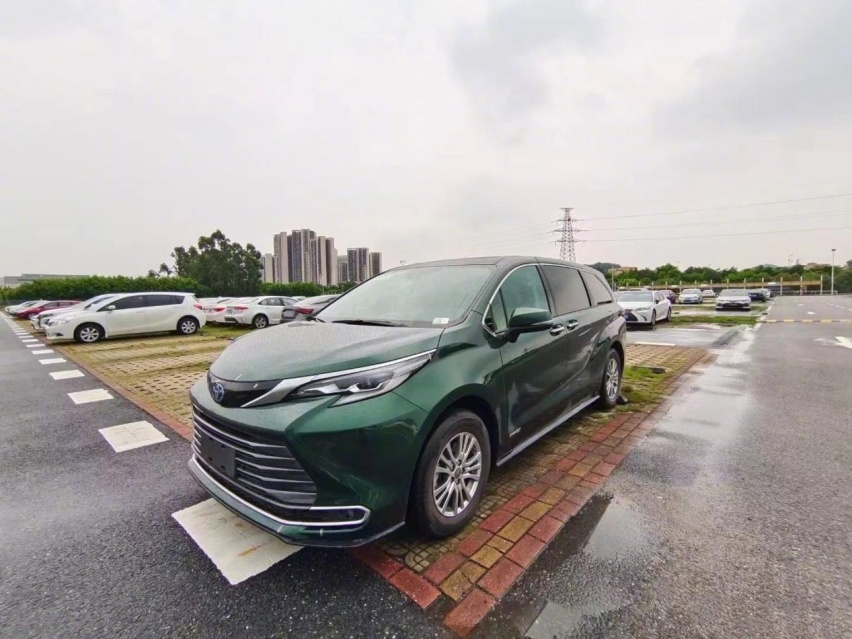 广汽丰田赛那售价曝光，27.68万起售来势汹汹