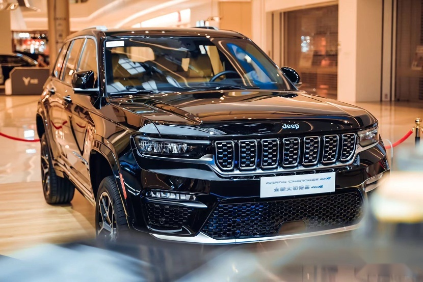 更远大的冒险 Jeep®全新⼤切诺基4xe城市全国巡演亮相成都