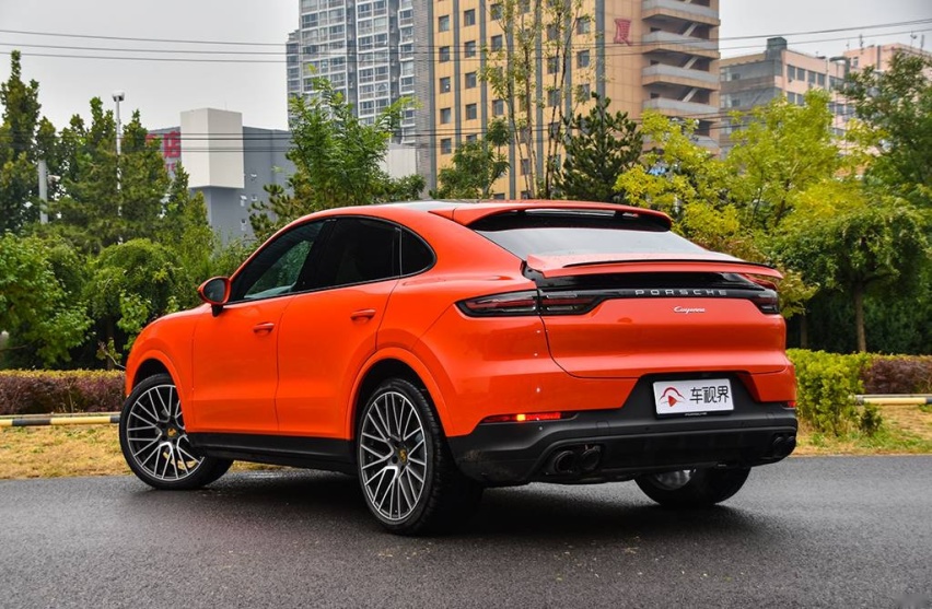 外观迷人的轿跑SUV，保时捷卡宴Coupe静态实拍
